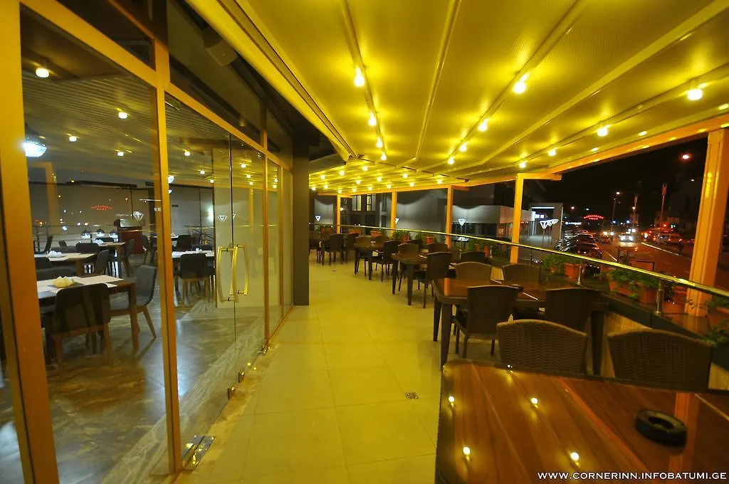 Hotel Corner Inn Batoemi